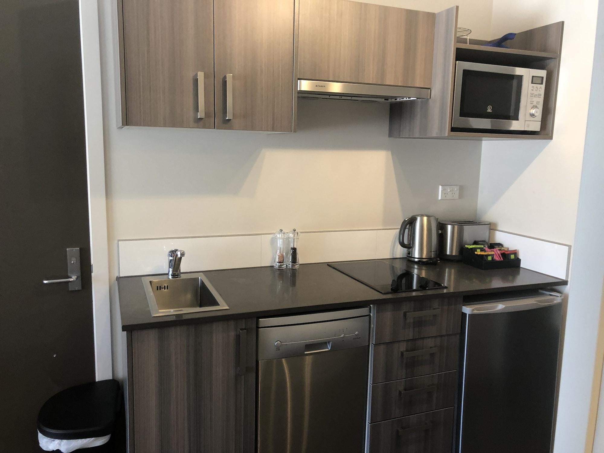Ramada Suites By Wyndham Queenstown Remarkables Park מראה חיצוני תמונה